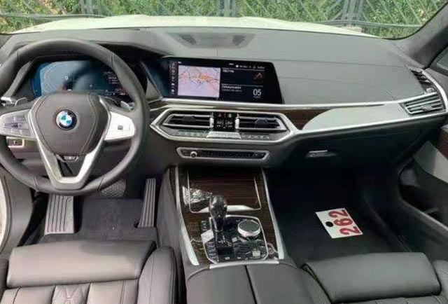 宝马X7加版19款 xDrive40i 6座
