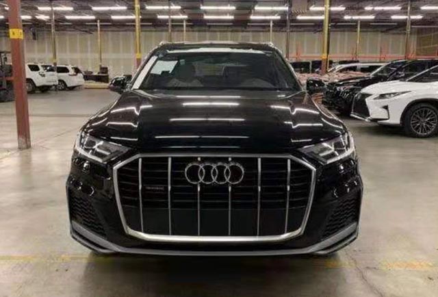 奥迪Q7加版20款 3.0T