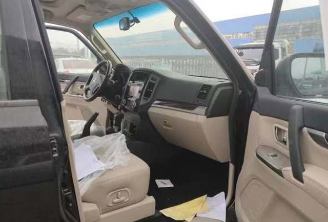 三菱帕杰罗V97 中东版19款 3.8T