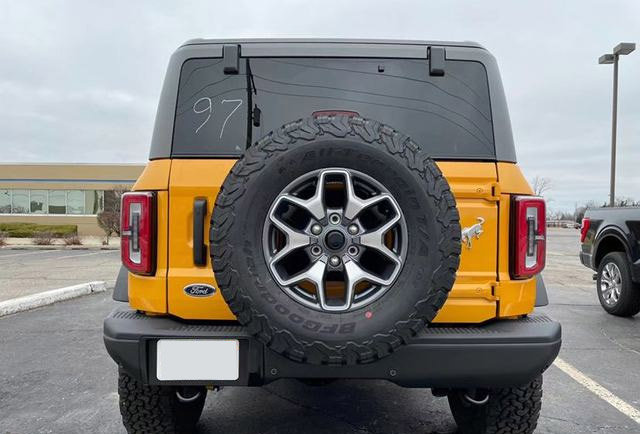 20款 Bronco 烈马 2.7T 标准 接受预订 海外订单发车