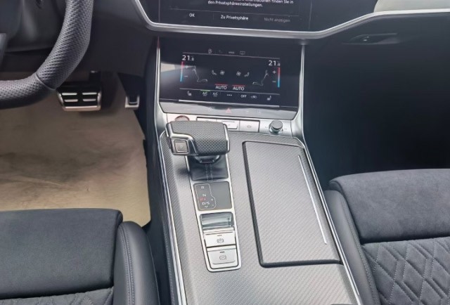 22款 奥迪RS6 欧版 4.0T