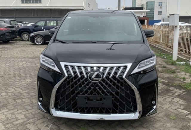  22款 雷克萨斯LM350 七座 亚洲版 3.5L