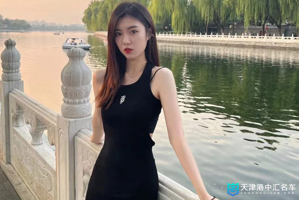 违反直觉的数学事实，不要让感觉欺骗了你，换一扇门中奖几率翻倍